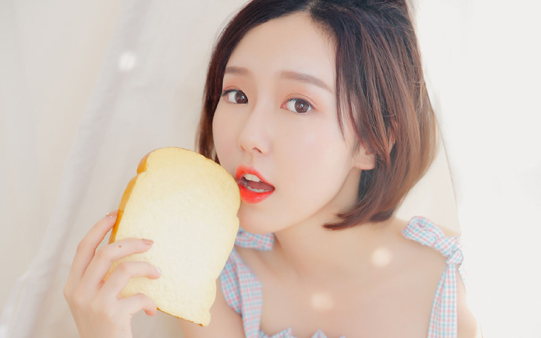 历史上的今日：足球场上的那些动人瞬间，足球场上的经典时刻