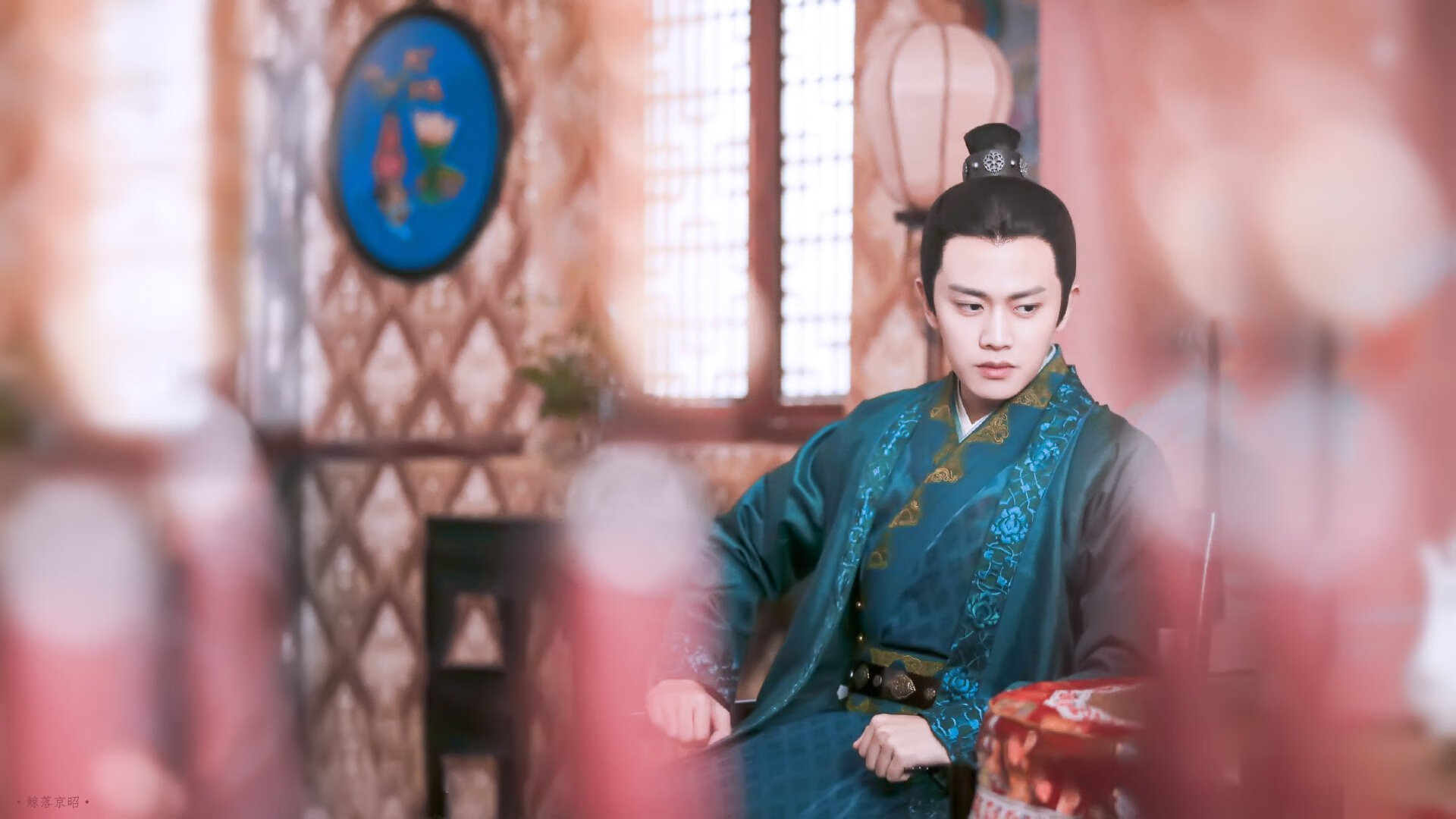 中国男足在巴黎奥运会上展现出强大的团队协作能力，中国男足奥运会表现