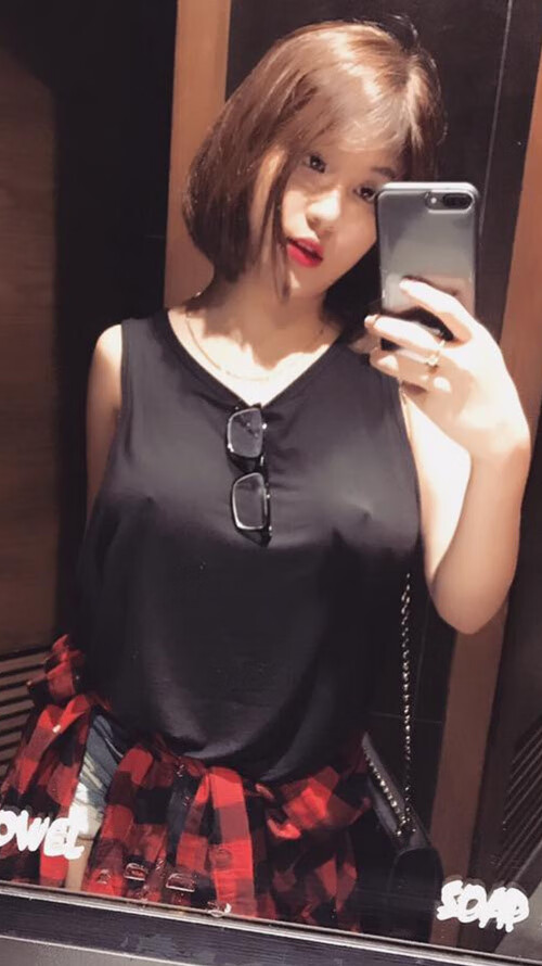 中国男足在巴黎奥运会上展现出强大的团队协作能力，中国男足奥运会表现
